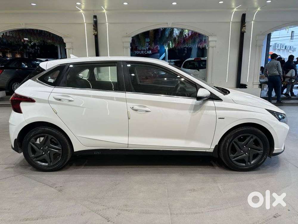 Hyundai I20 Sportz 1.2 Ivt, 2020, Petrol