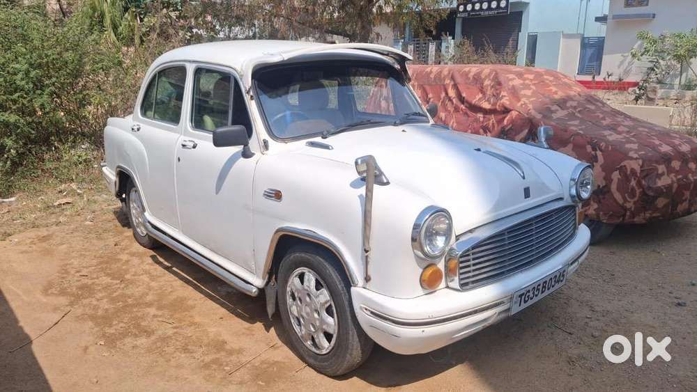 Ambassador Ambassador 2011 Cng & Hybrids Well Maintained