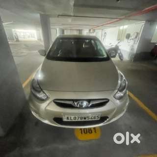 Hyundai. Verna Crdi Sx Auto