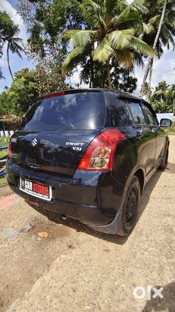 Maruti Suzuki Swift 1.3 Vxi, 2010, Petrol