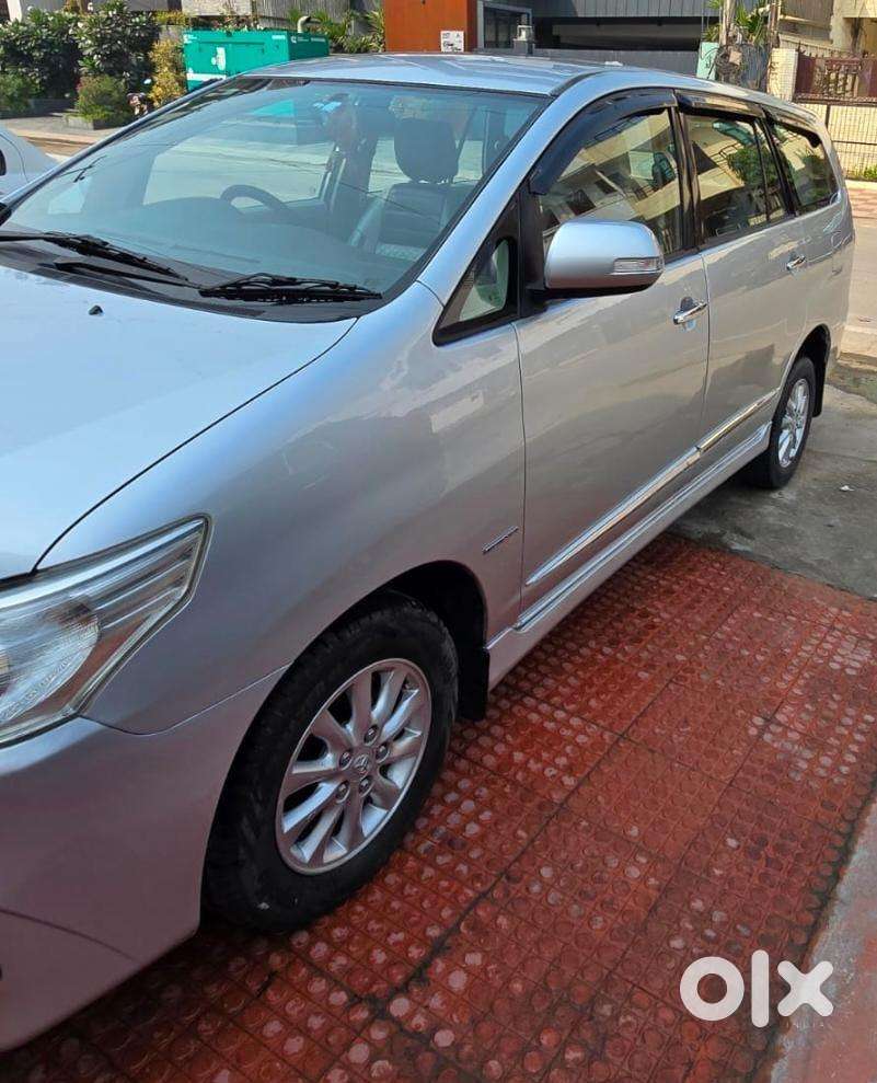 Toyota Innova 2.0 V, 2015, Diesel