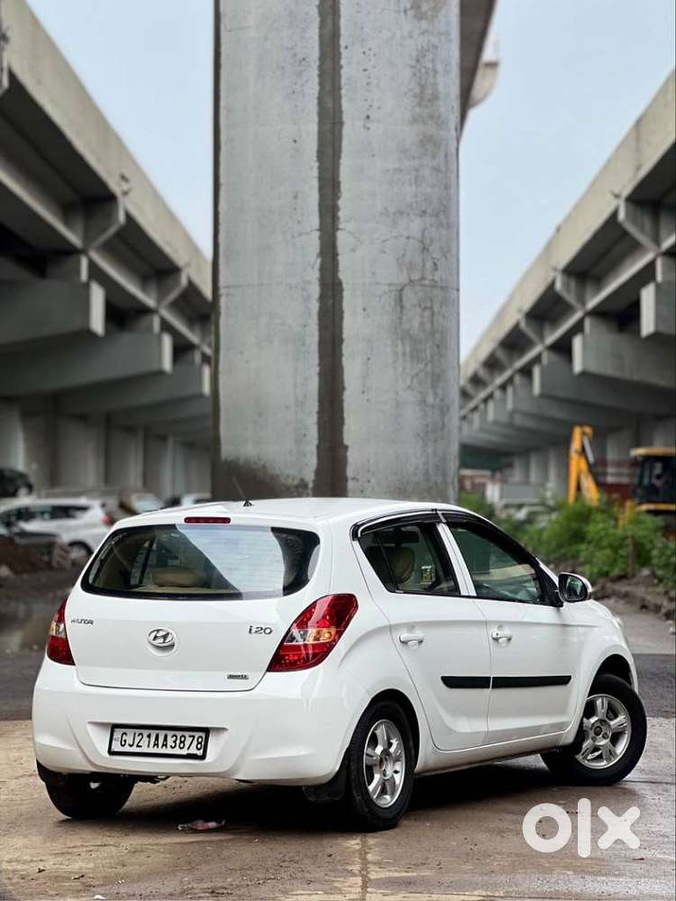 Hyundai I20 Sportz 1.2 Bs-iv, 2011, Cng & Hybrids