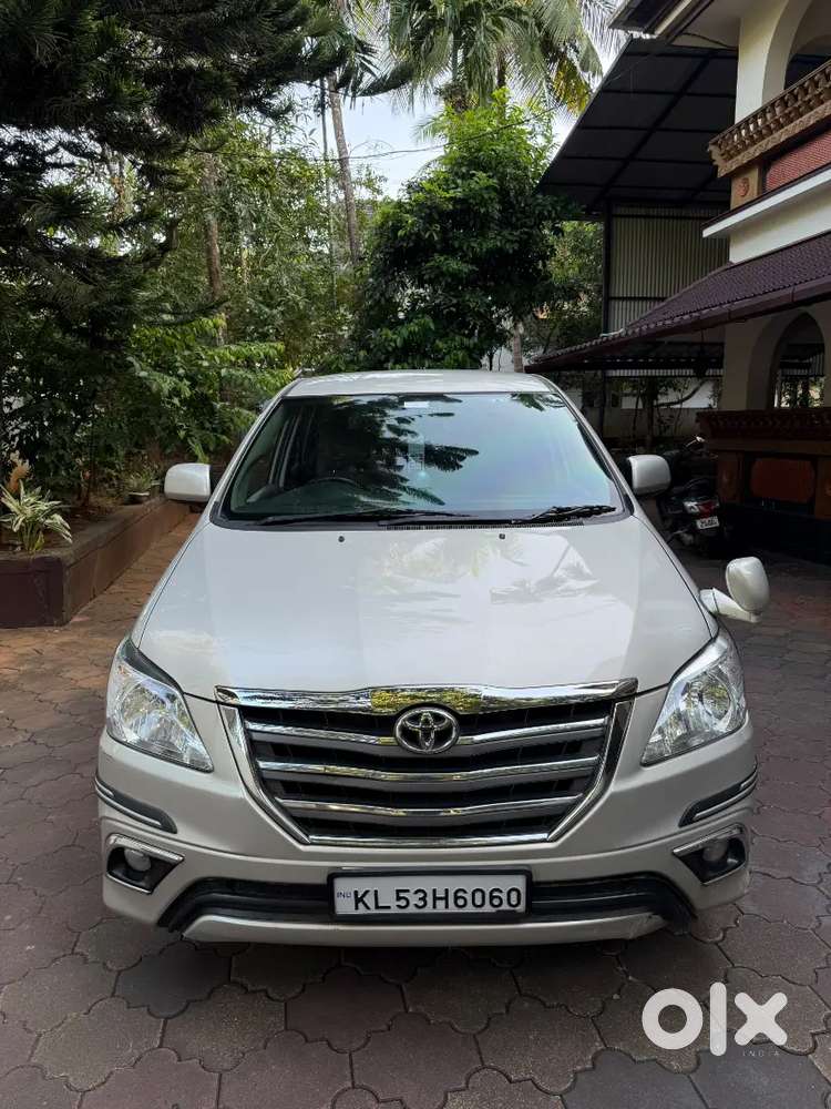 Toyota Innova Diesel 2015