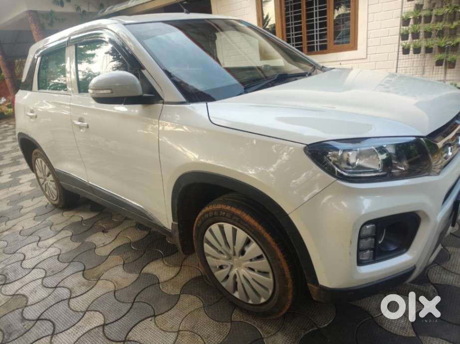 Maruti Suzuki Brezza, 2022, Petrol