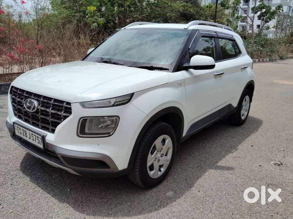 Hyundai Venue S 1.2 Petrol, 2020, Petrol