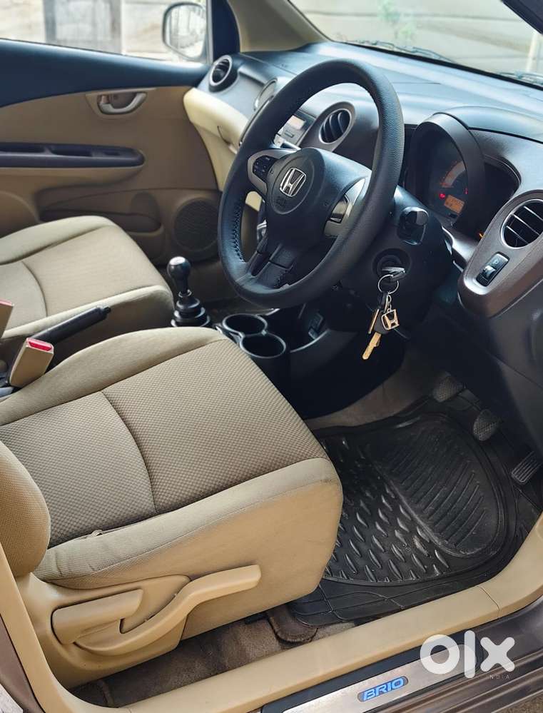 Honda Brio 2011-2013 V Mt, 2013, Petrol