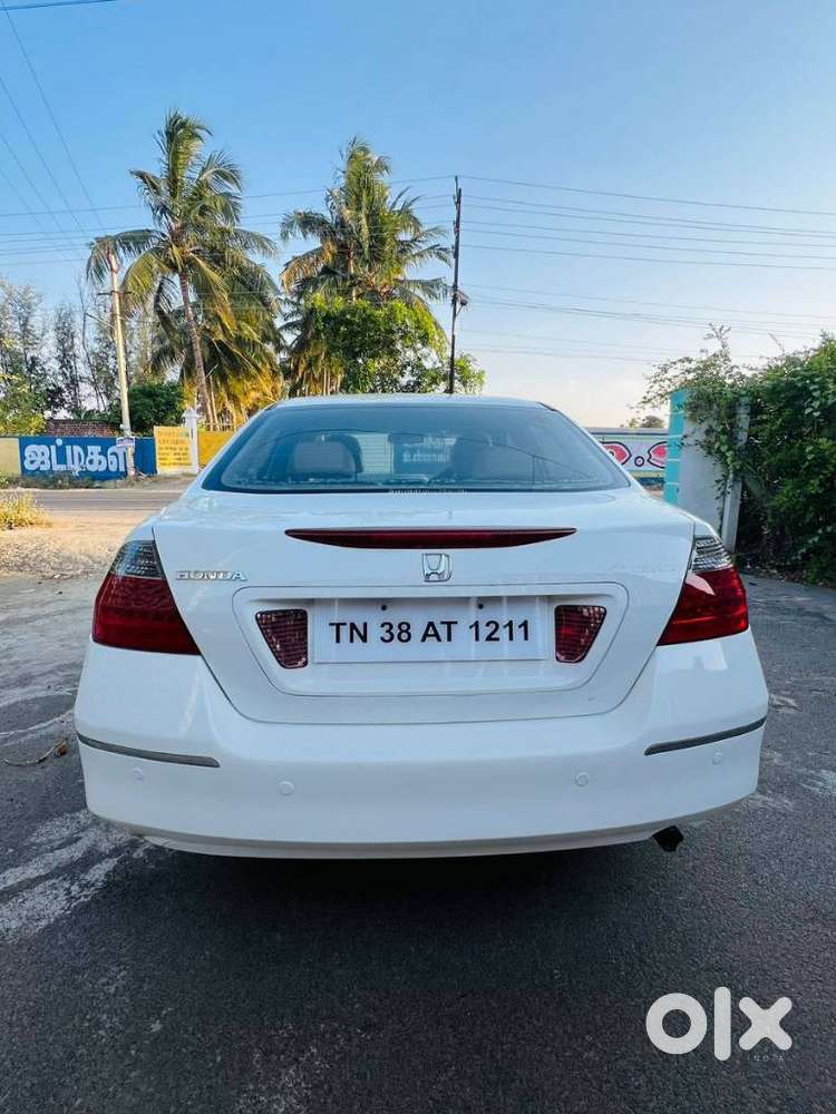 Honda Accord 2.4 Manual, 2008, Petrol