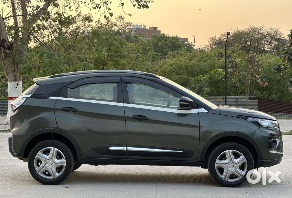 Tata Nexon 1.2 Revotron Xt, 2022, Petrol