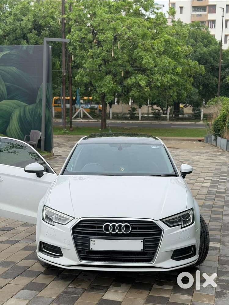 Audi A3 1.8 40 Tfsi Premium Plus + Sunroof, 2019, Petrol