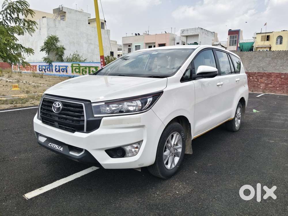 Toyota Innova Crysta 2.4 G Mt 8s, 2023, Diesel