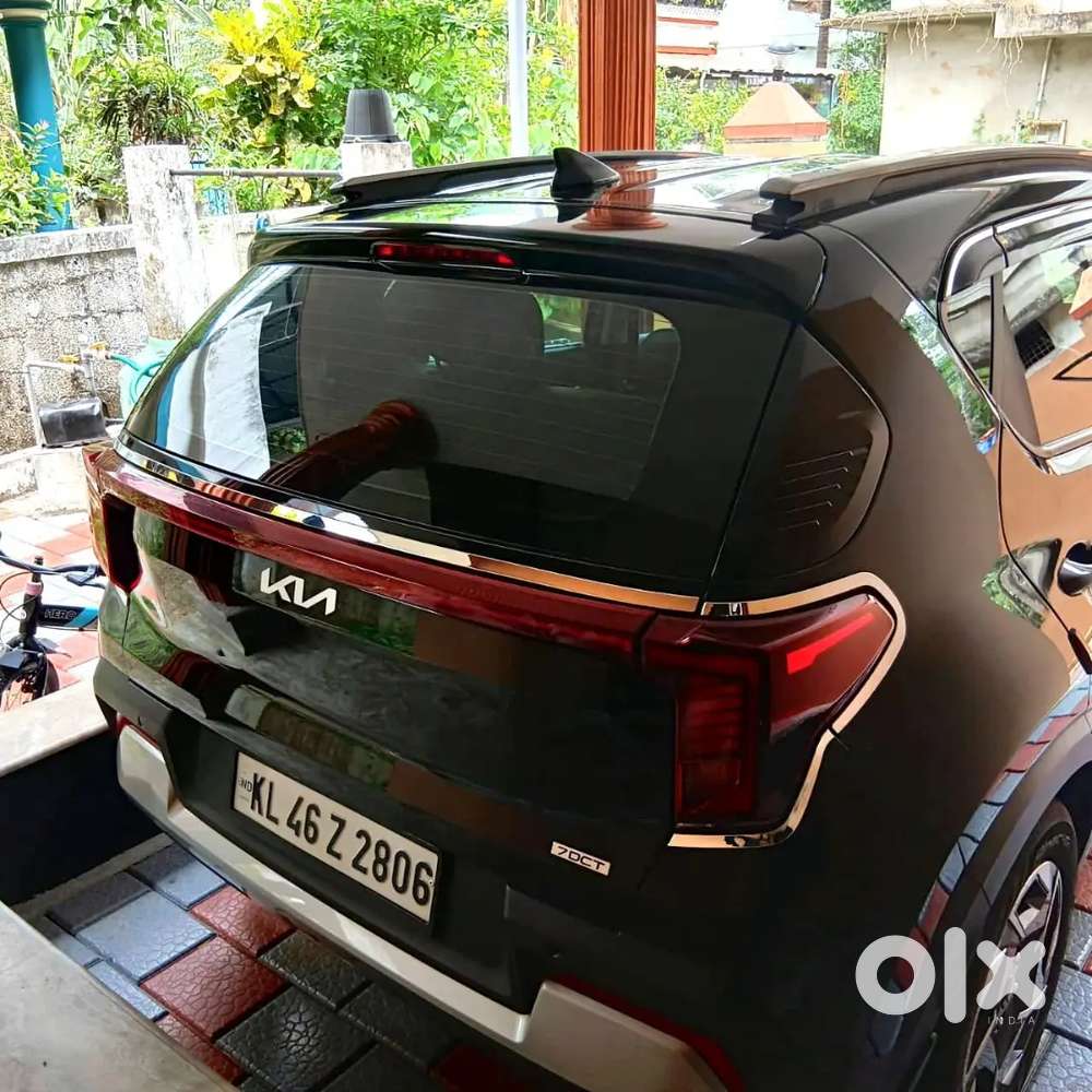 Kia Sonet 2024 Petrol Good Condition. With Sunroof & Ventilated Seats