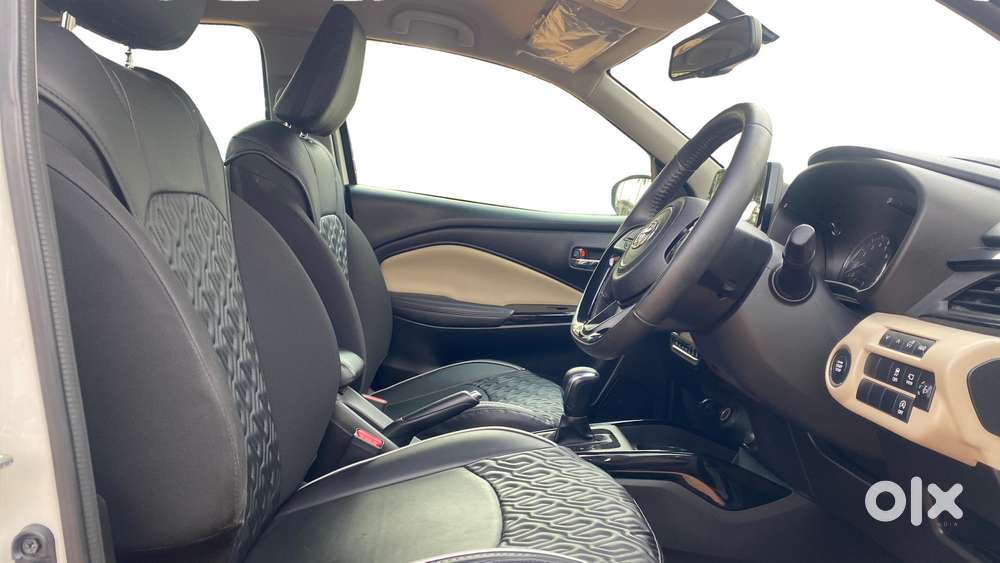 Toyota Glanza 1.2 V Amt, 2024, Petrol