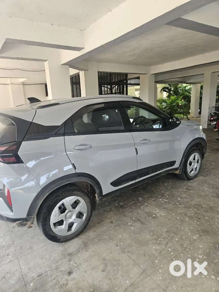 Tata Nexon Pure Plus Cng 2025