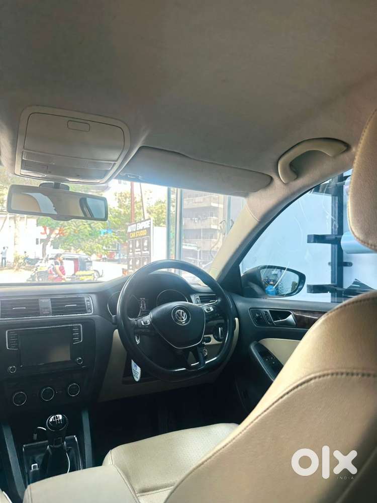 Volkswagen Jetta Petrol 2016