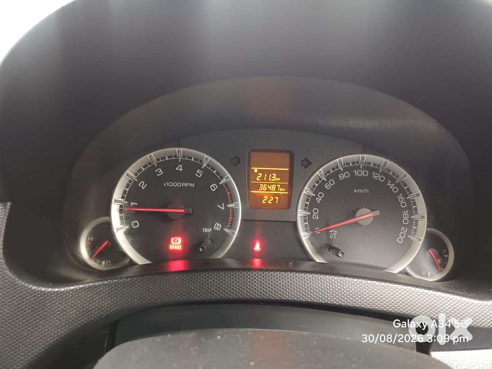 Maruti Suzuki Swift Vxi, 2012, Petrol