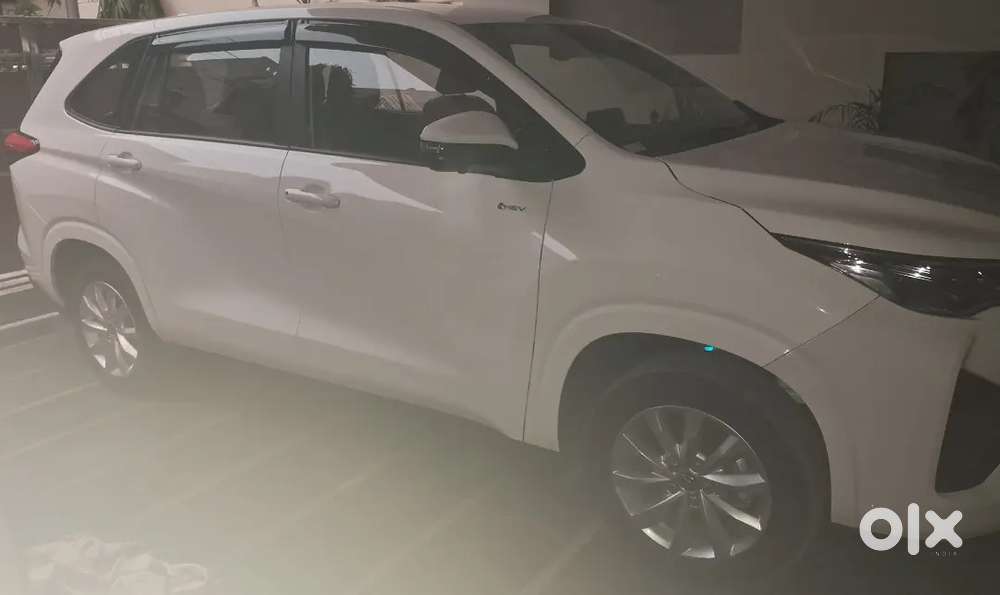 Toyota Innova Hycross Hybrid