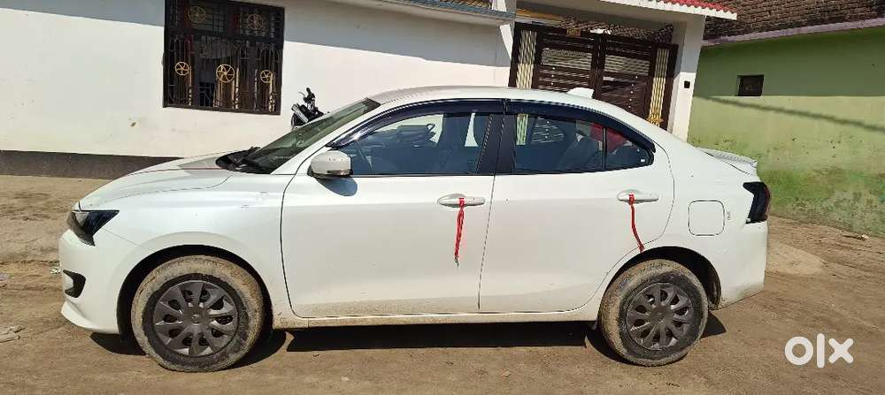 Maruti Suzuki Dzire 1.2 Vxi 2026