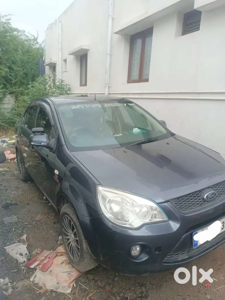 Ford Fiesta 2010 Petrol 130000 Km Driven