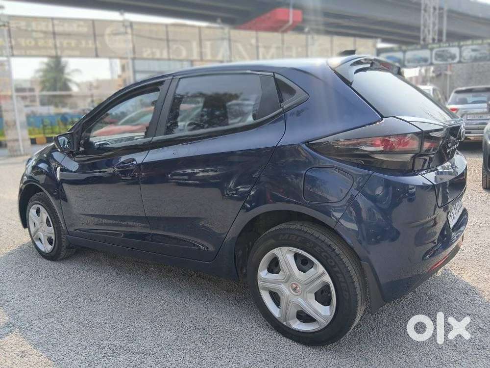 Tata Altroz 1.2 Xm, 2023, Petrol