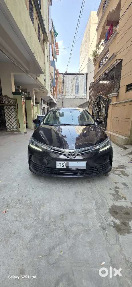 Toyota Carola Altis 1.8gl Diesel Variant Complete Showroom Track