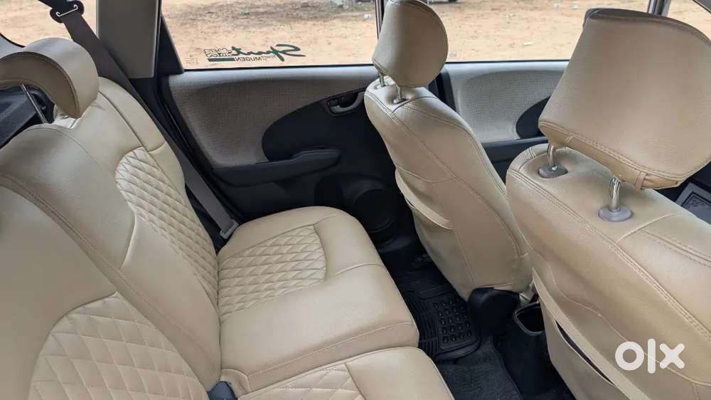 Honda Jazz 2011 Petrol Well Maintained