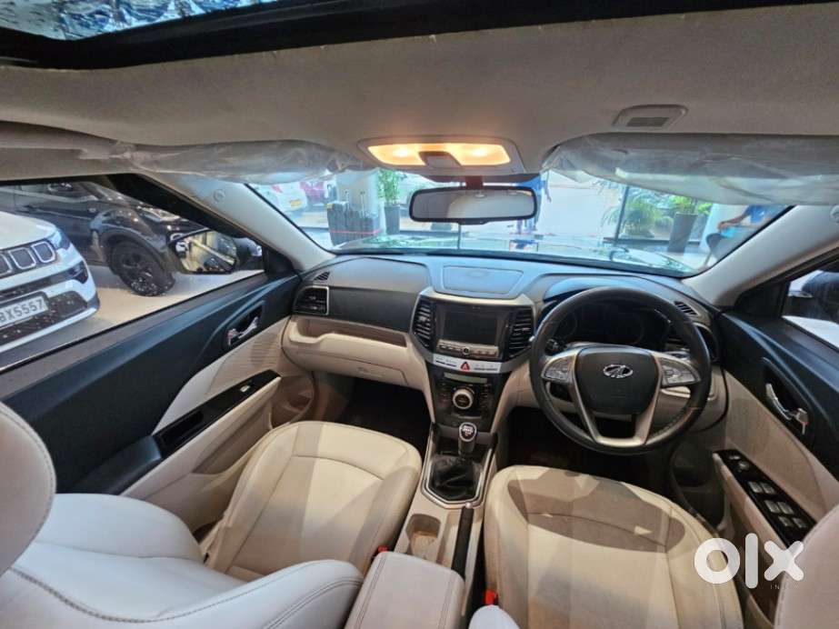 Mahindra Xuv300 W8 (o) 1.5 Diesel Amt, 2021, Petrol