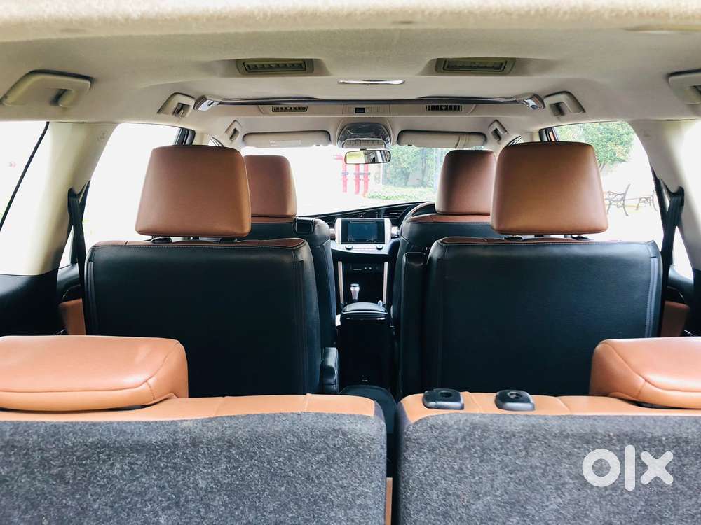 Toyota Innova Crysta