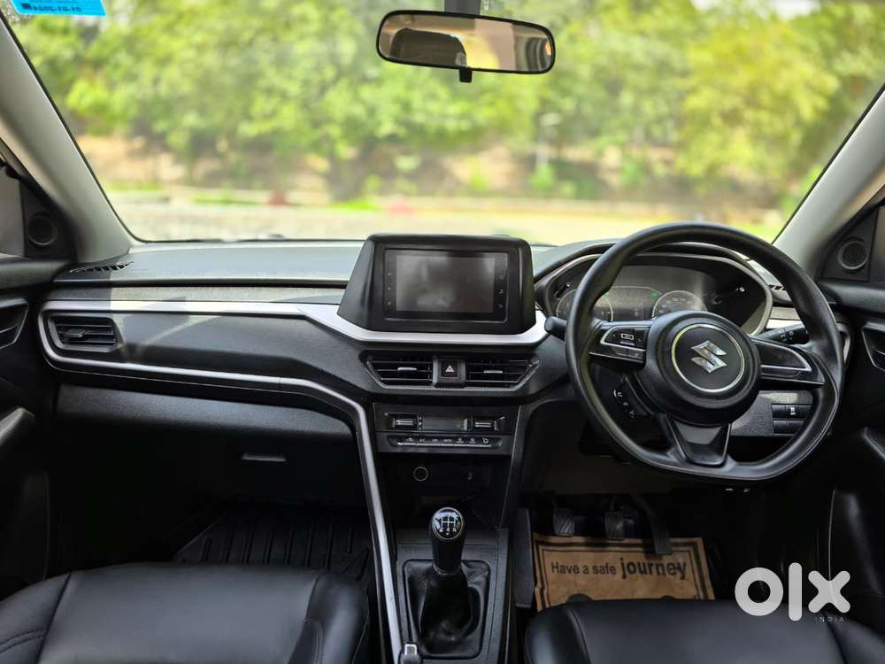 Maruti Suzuki Brezza 1.5 Vxi Smart Hybrid, 2024, Petrol