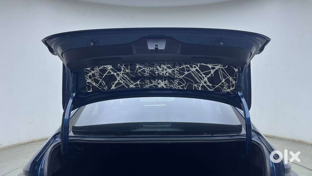 Volkswagen Virtus 1.0 Topline Tsi At, 2023, Petrol