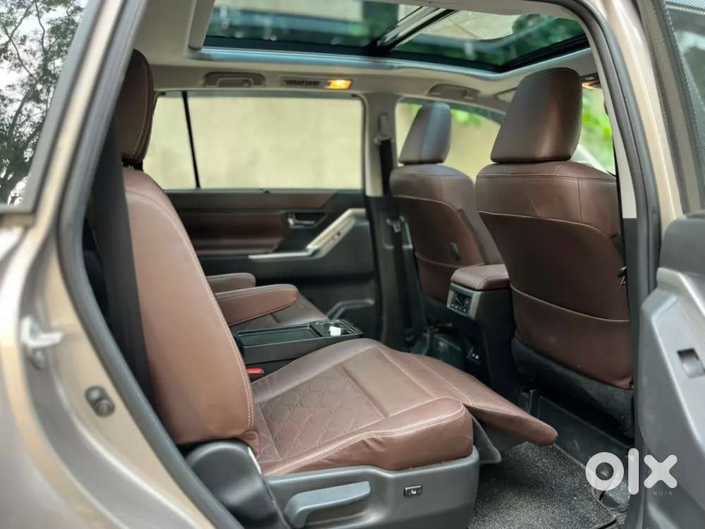 Toyota Innova Hycross 2.0 Zx (o) Hybrid 7 Str, 2026, Petrol