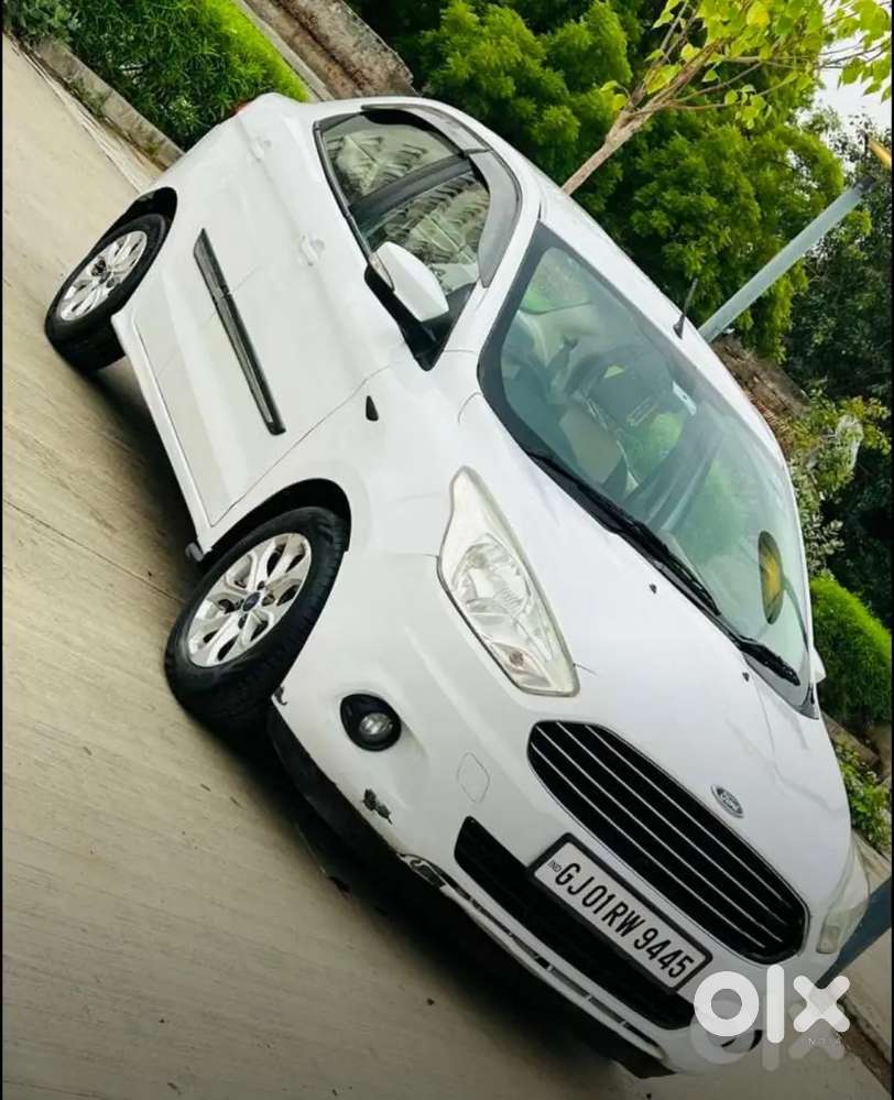 Ford Aspire Titanium Blu 2017