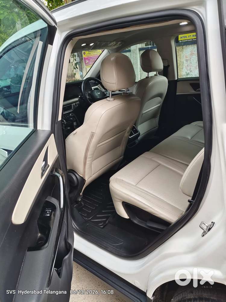 Mahindra Xuv700 Ax7 Luxury Pack Awd, 2022, Diesel