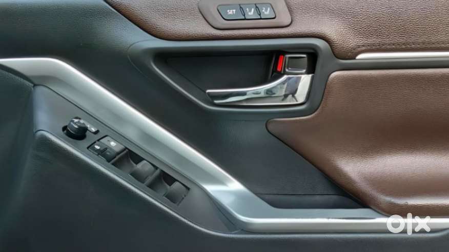 Toyota Innova Hycross 2.0 Zx Hybrid 7 Str, 2024, Electric