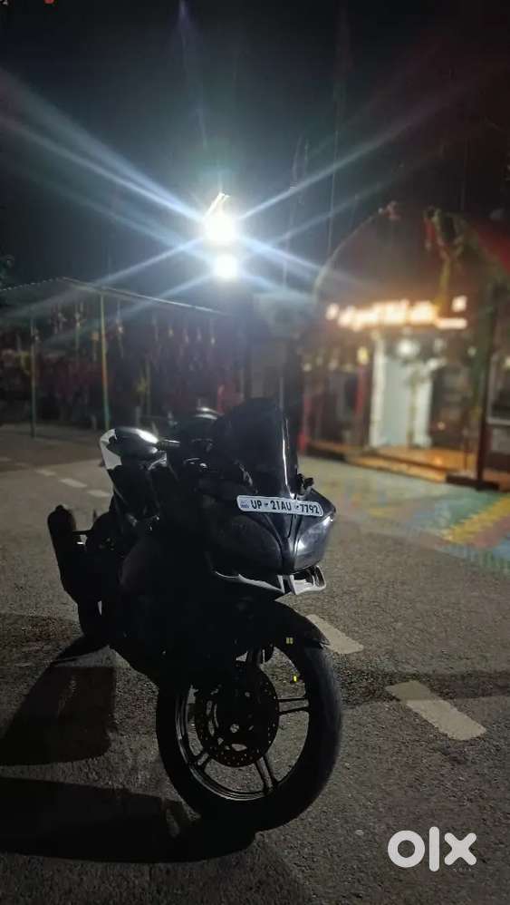 Gadi name par nhi hogi stemp krk milegi Yamaha R15 2014 Bike