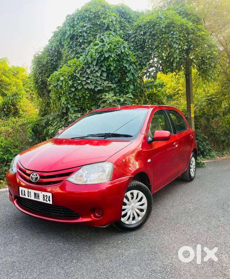 Toyota Etios Liva 2011-2012 J, 2011, Petrol