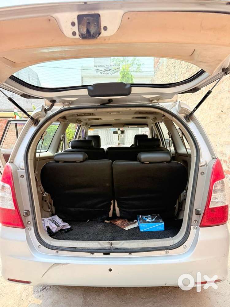 Toyota Innova 2011 Diesel Well Maintained