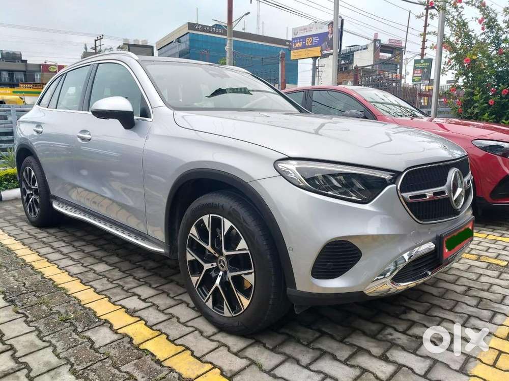 Mercedes-benz Glc 2025 Petrol Well Maintained