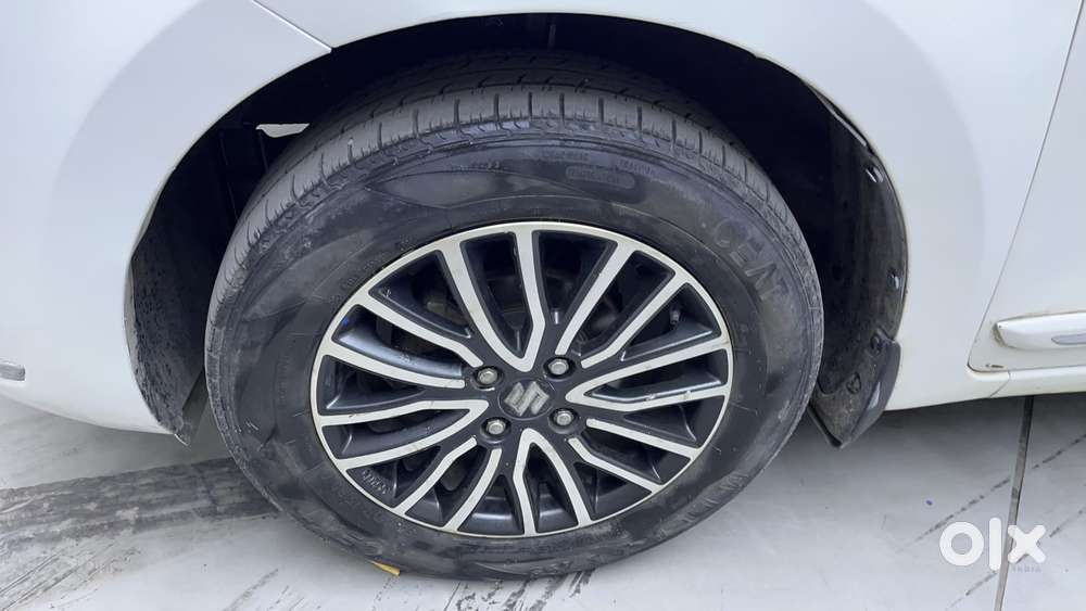 Maruti Suzuki Dzire 1.2 Zxi Plus Amt, 2017, Petrol