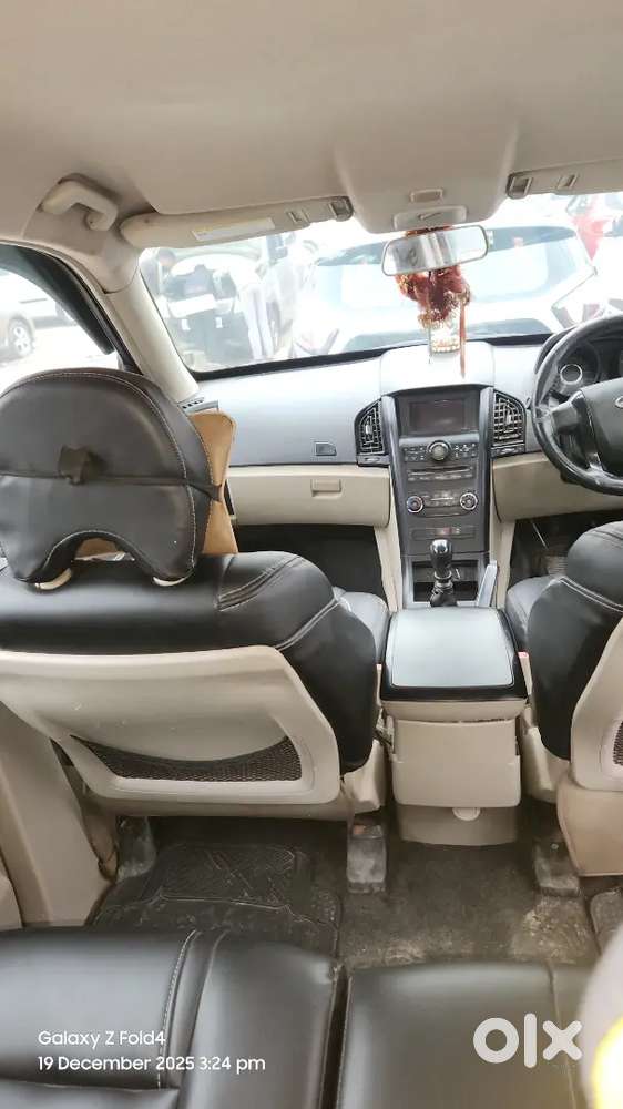 Mahindra Xuv500 2017 Diesel 75050 Km Driven