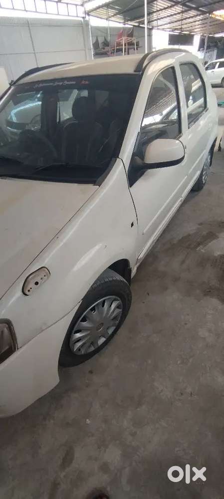 Mahindra Verito 1.5 D6 2012