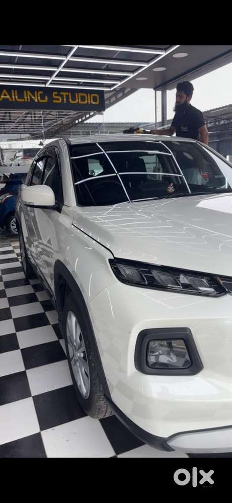 Maruti Suzuki Grand Vitara 2022 Petrol Well Maintained