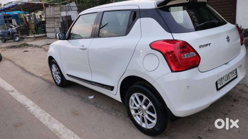 Maruti Suzuki Swift Zxi Plus, 2022, Petrol