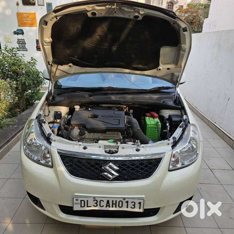 Maruti Suzuki Sx4 Vxi Bsiv, 2013, Petrol