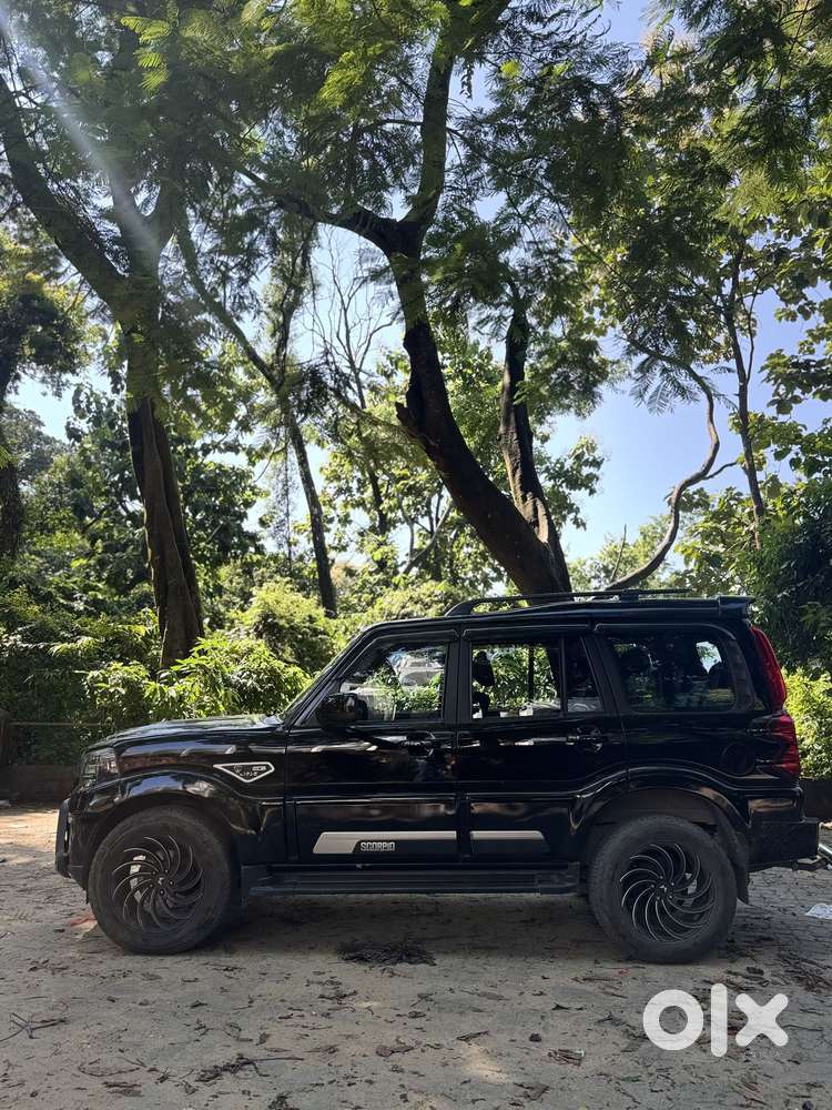 Mahindra Scorpio Classic 2.2 S 11 Mt 7 Str, 2024, Diesel