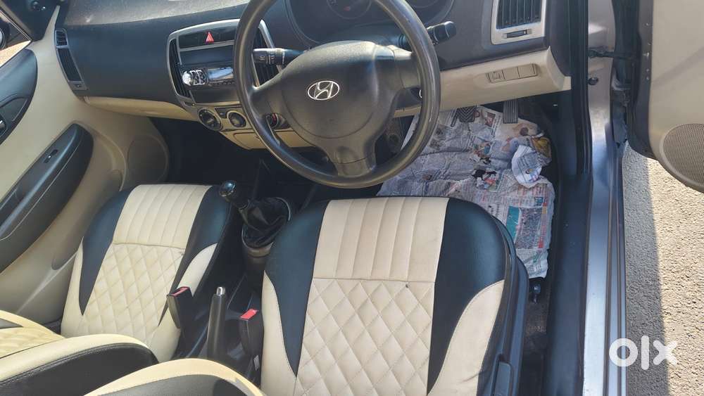 Hyundai I20 Petrol Cvt Magna Executive, 2013, Petrol