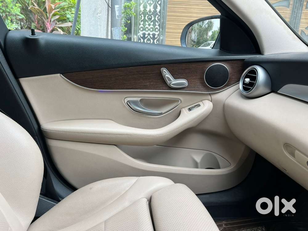 Mercedes-benz C-class 2019