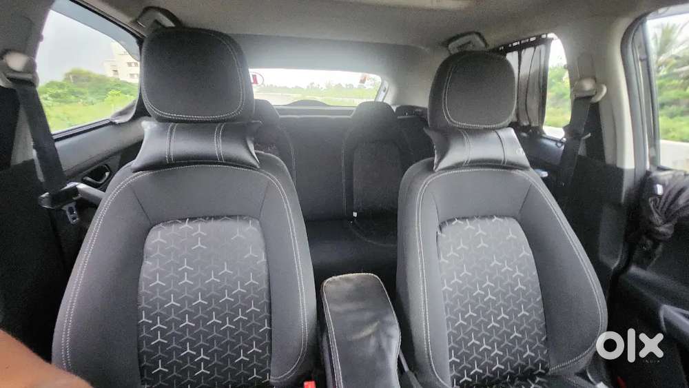 Tata Nexon &ndash;  Petrol
Automatic (second Top Model)