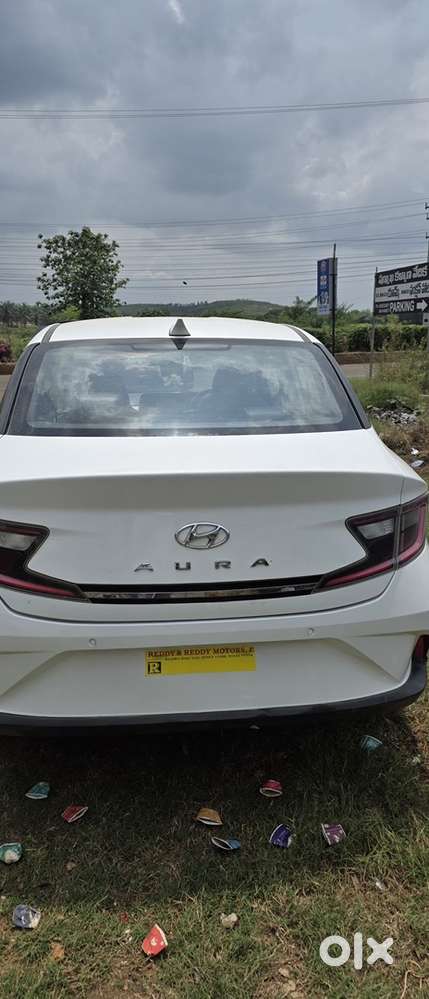Hyundai Diesel Manual 2020 Showroom, Track