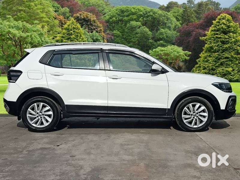 Volkswagen Taigun 1.0 Tsi Highline At, 2022, Petrol