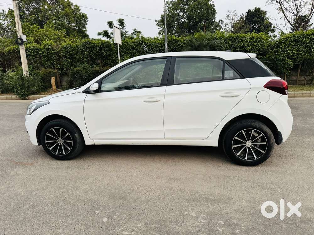 Hyundai I20 Sportz 1.2 Vtvt, 2020, Petrol
